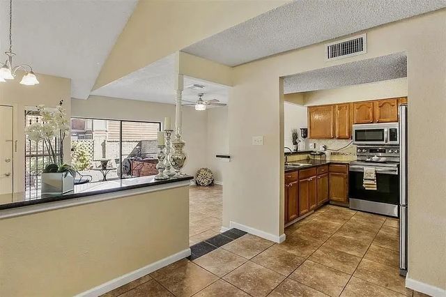 12628 Newbrook Drive, Houston