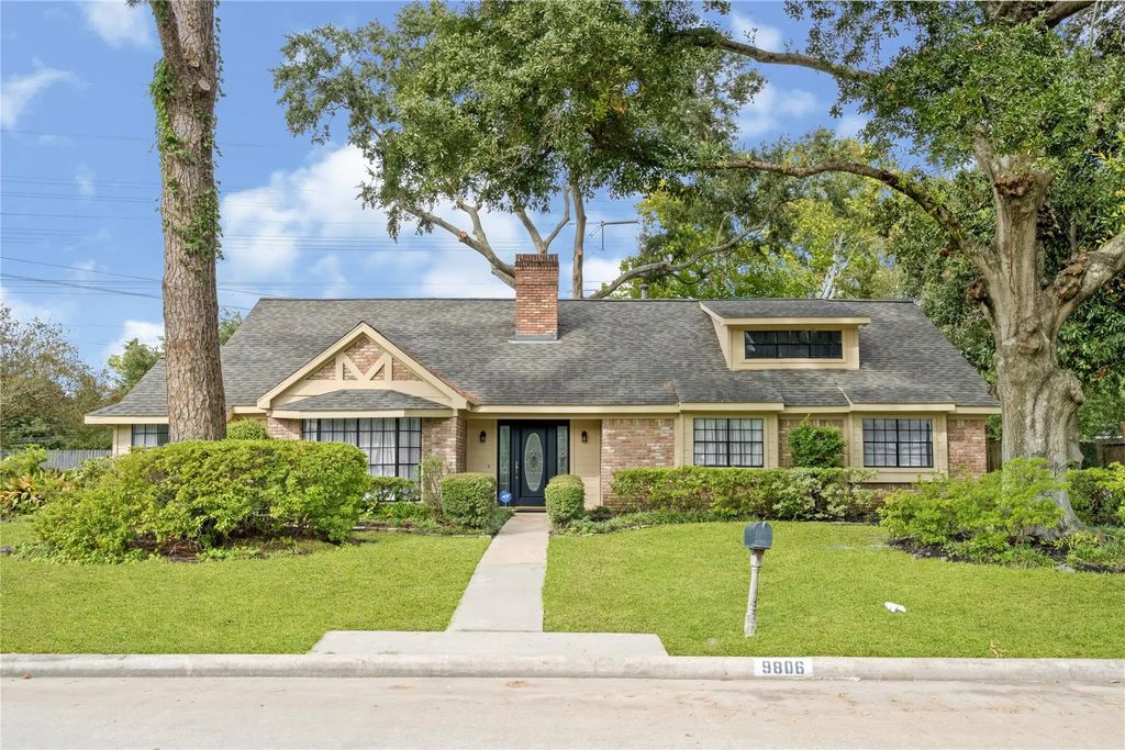 9806 Emnora Lane, Houston