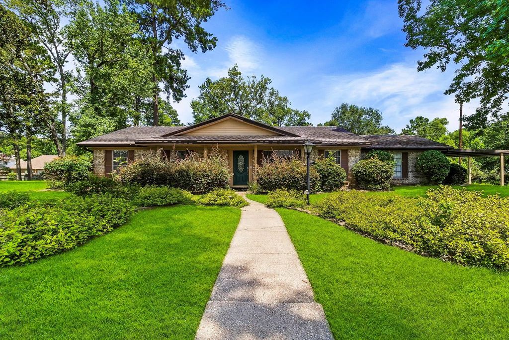 458 E Lake Drive, Livingston