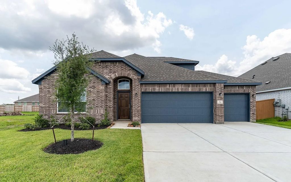2710 Jasper Oaks Drive, Iowa Colony