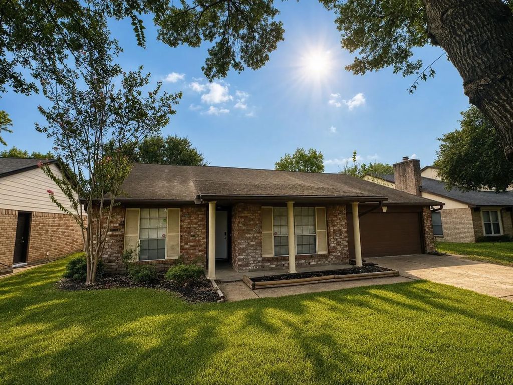 11915 Fallbrook Drive, Houston