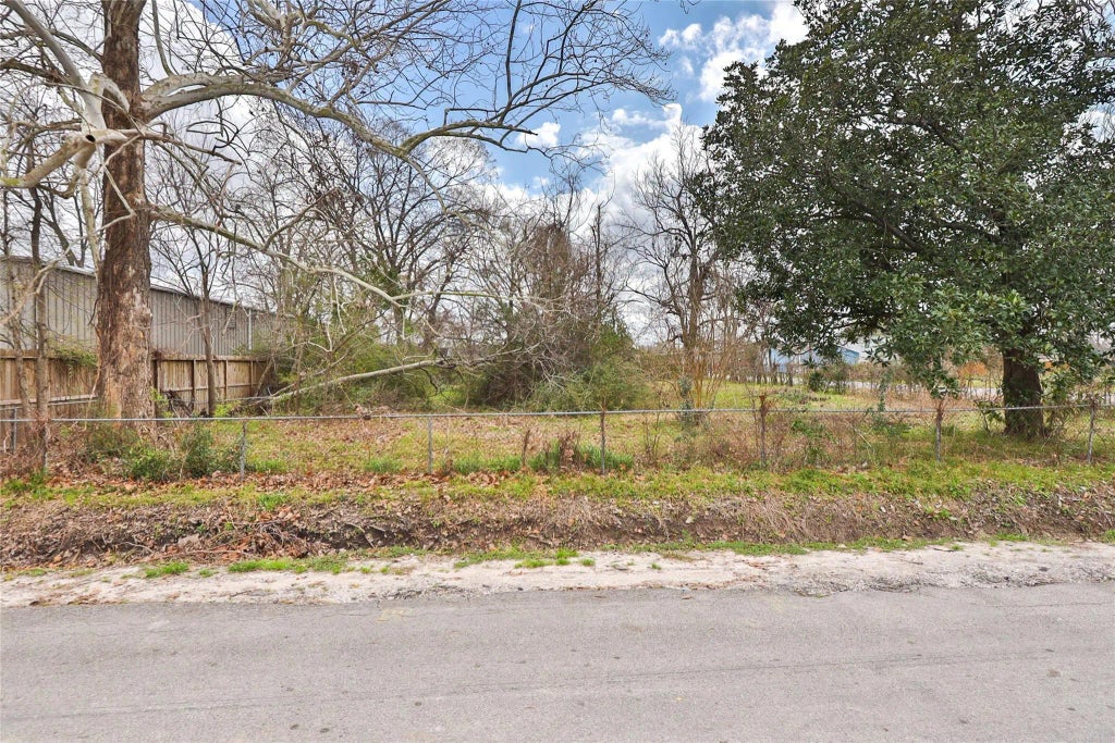 202 Burbank Street, Houston