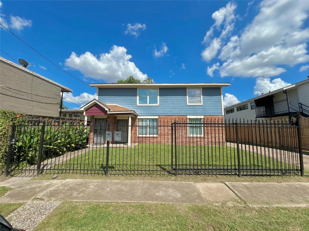 2915 Palm Street Down, Houston