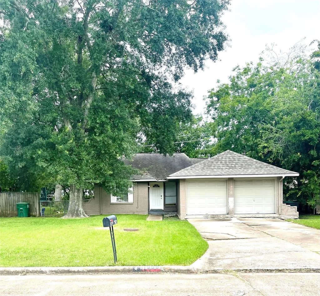 11906 Binghampton Drive, Houston