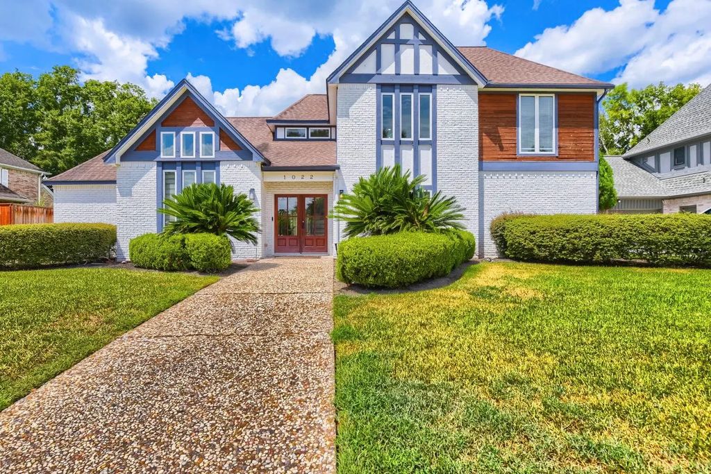 1022 Crossroads Drive, Houston