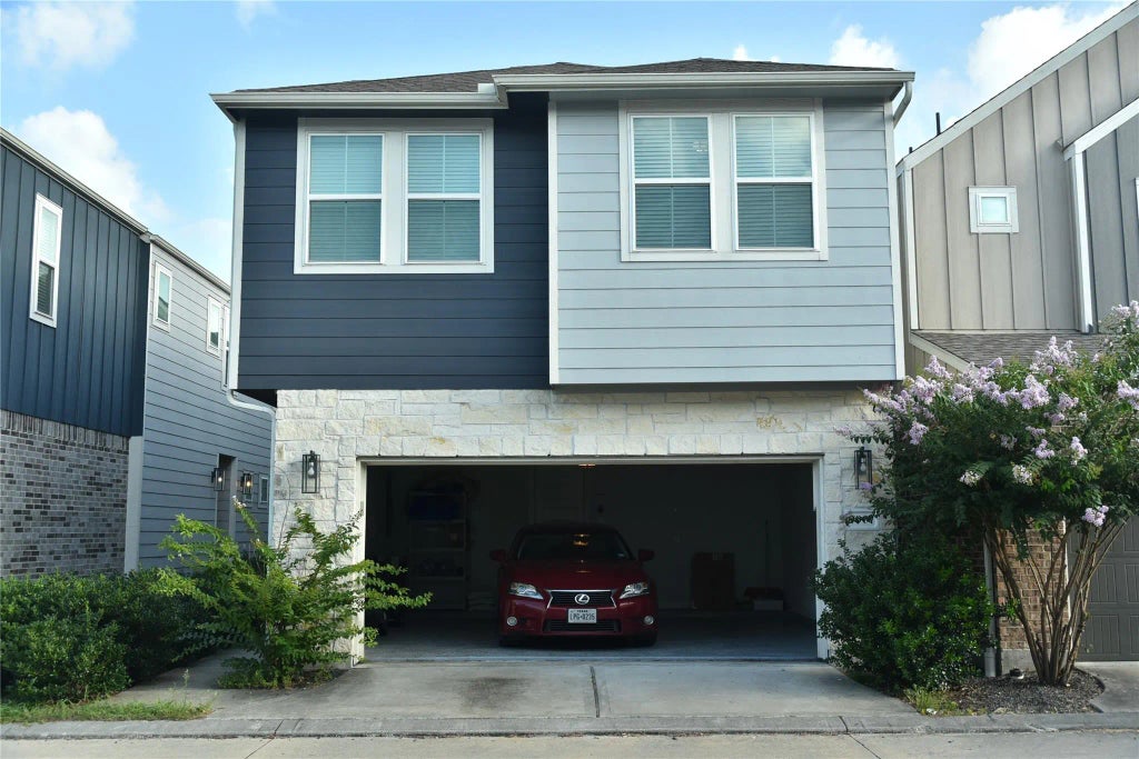 9907 Smokehouse Silo Lane, Houston