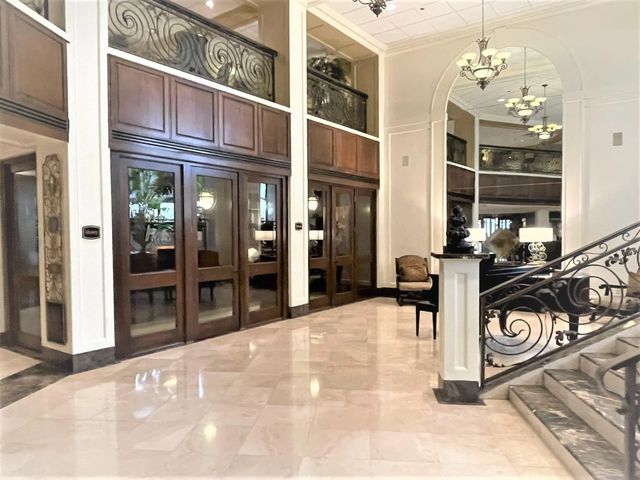 3525 Sage Road 404, Houston