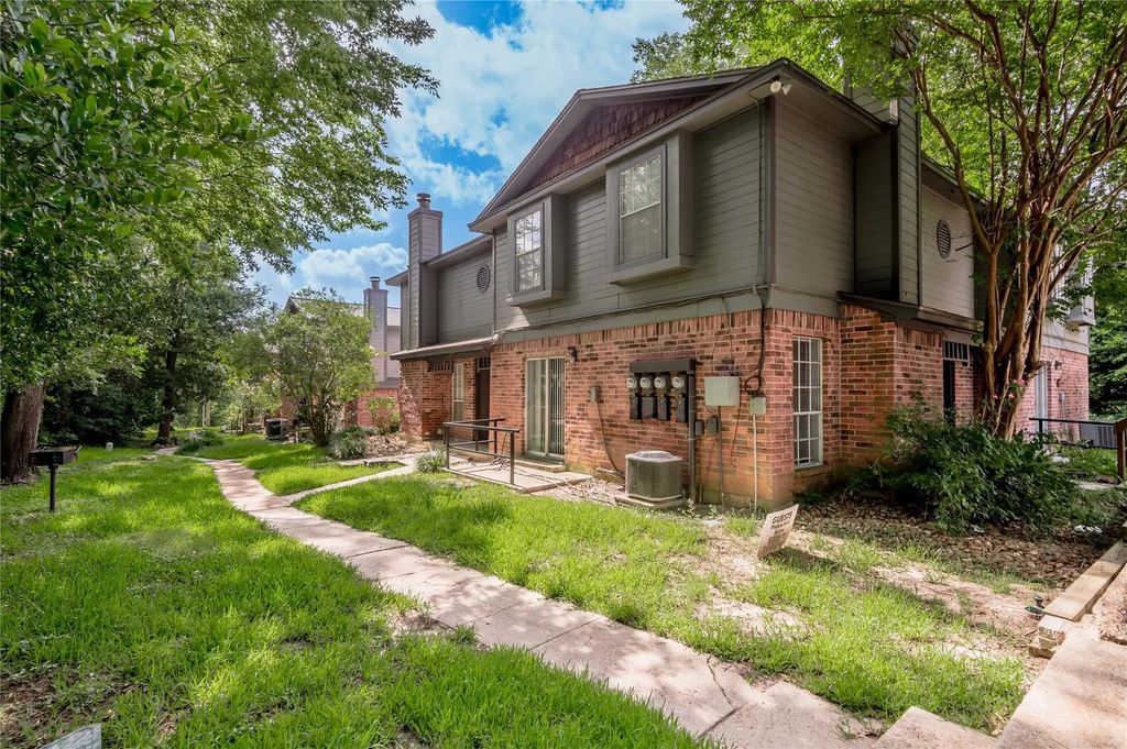 1228 Avenue O I, Huntsville