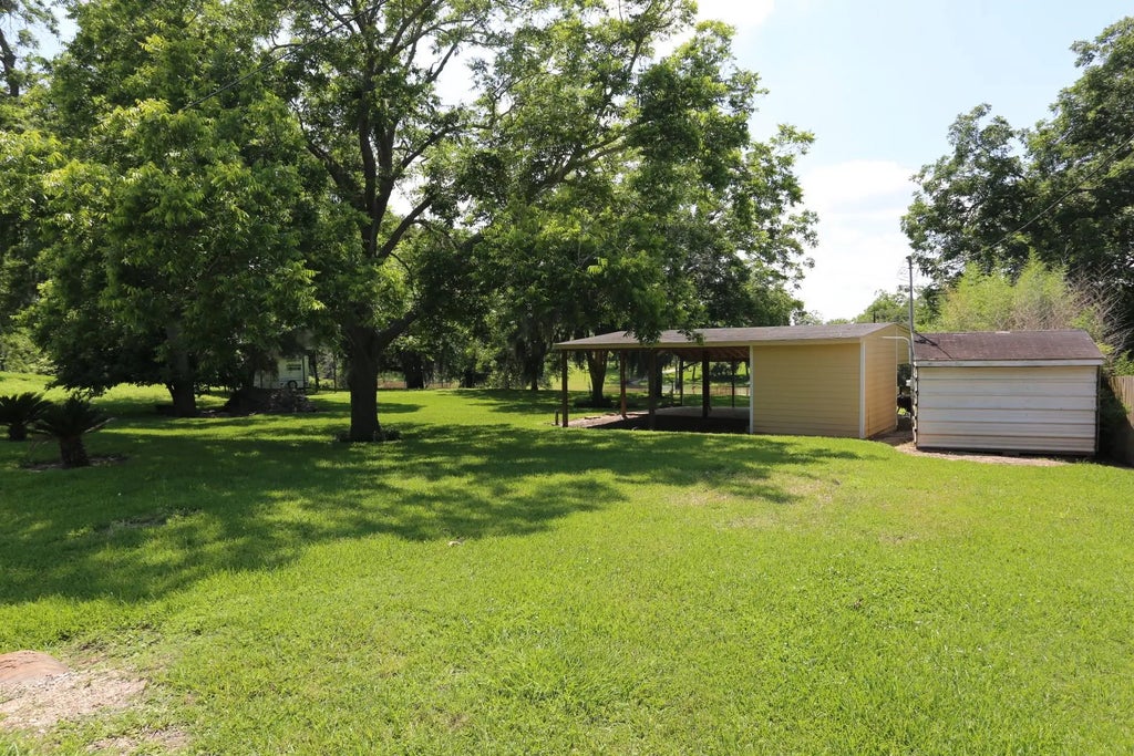 4649 County Road 929c, Brazoria
