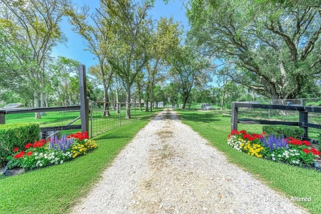 10311 Fm 1462 Road, Alvin