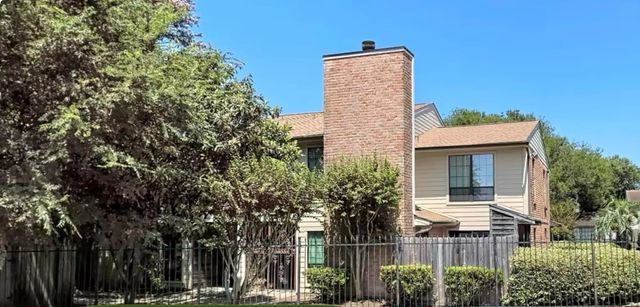 10912 Gulf Freeway 70, Houston