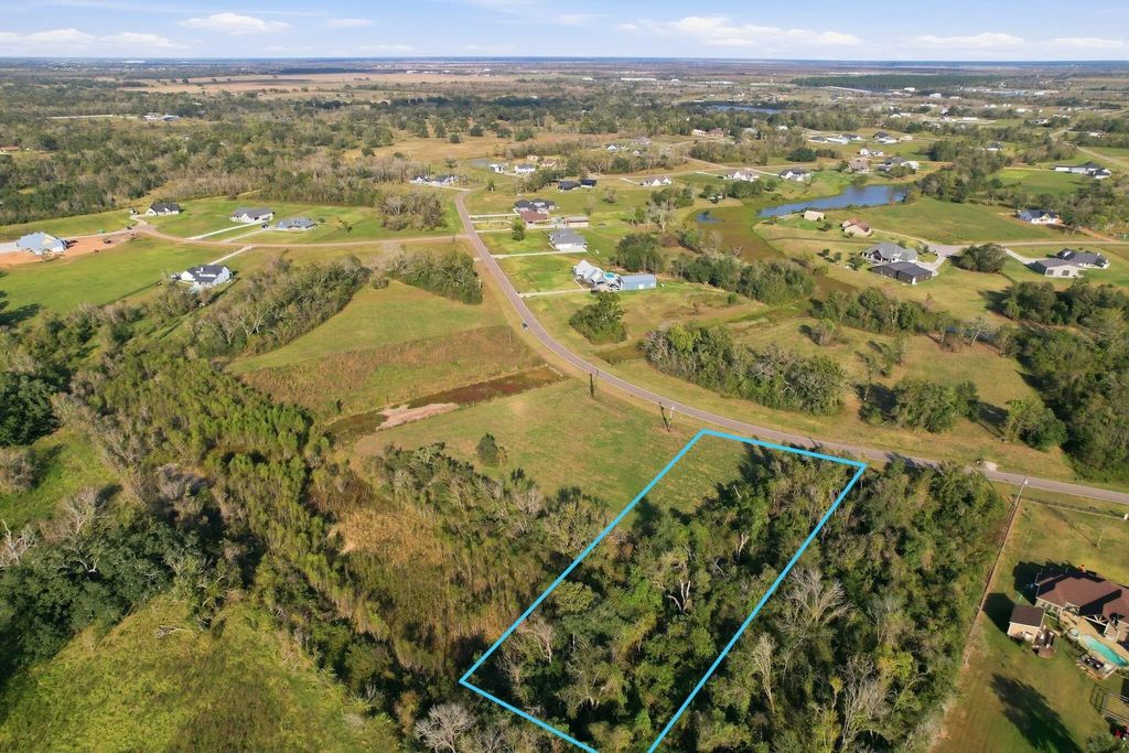 22818 Pittman Drive, Angleton