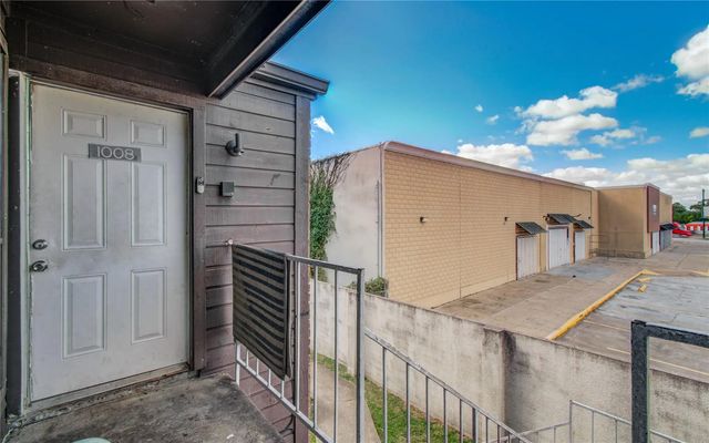 6633 W Airport Boulevard 1008, Houston