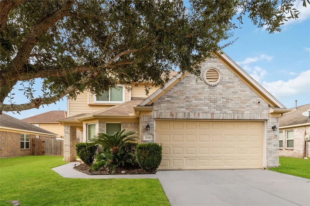 2114 Bishop Hollow Lane, Rosenberg