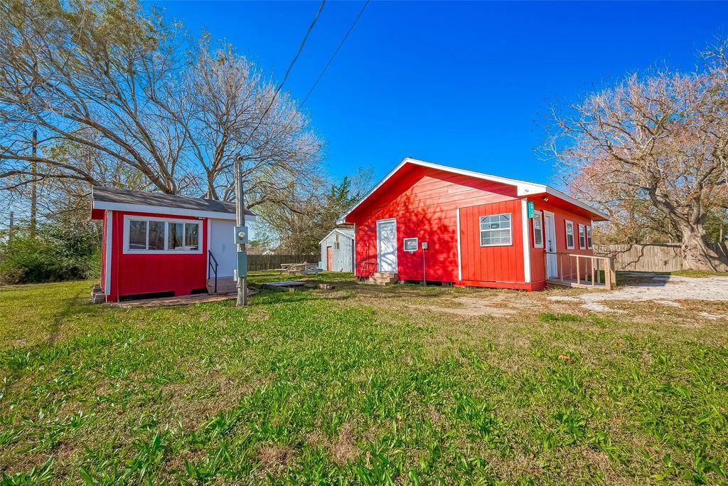 8912 Park Street, Needville
