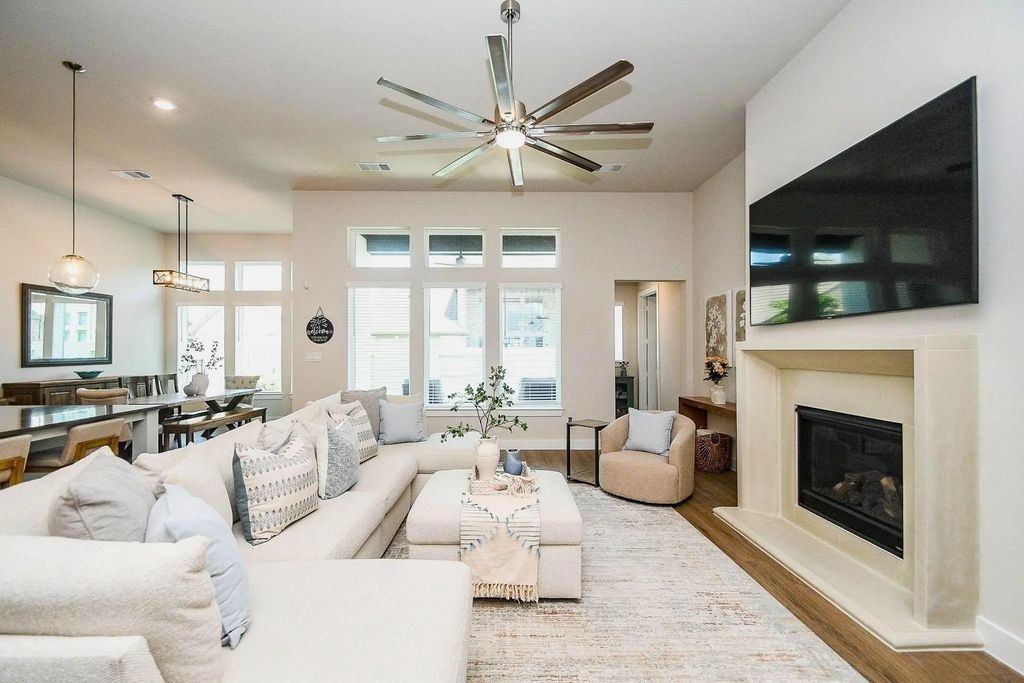 5019 Golden Peach Road, Manvel