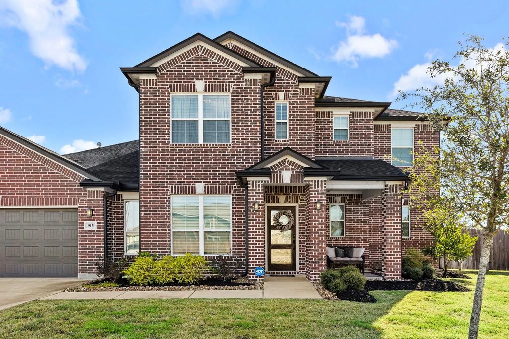 915 Bernard Meadows Drive Drive, East Bernard