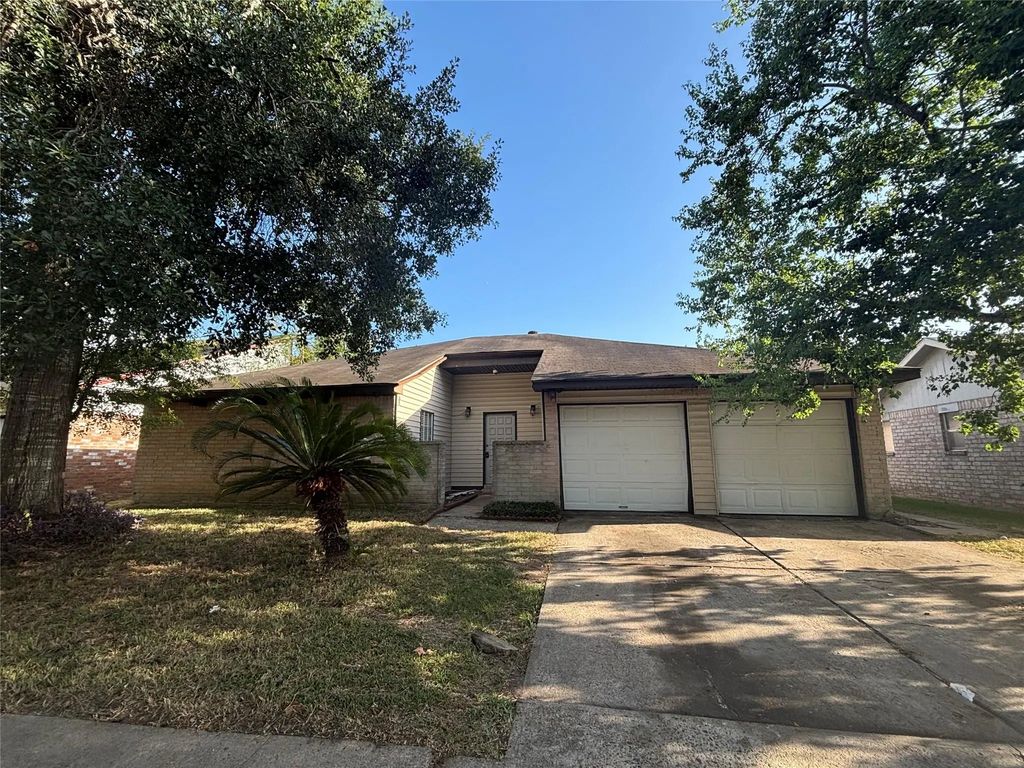 13015 Birch Grove Drive, Houston