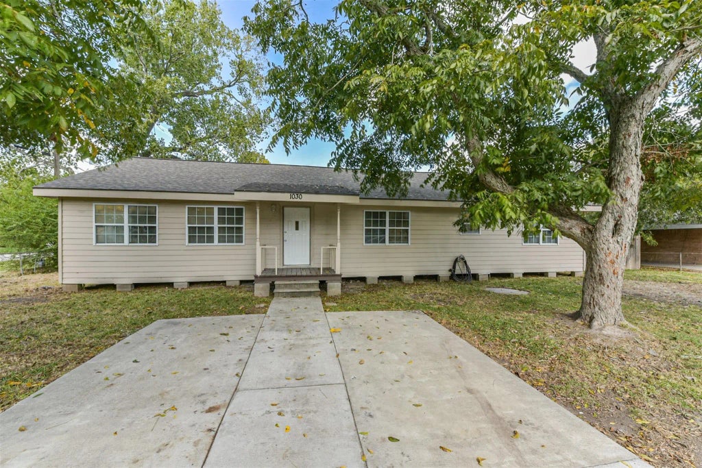 1030 Perkins, Bacliff