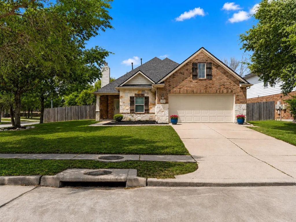 2018 Knoll Oak Lane, Richmond