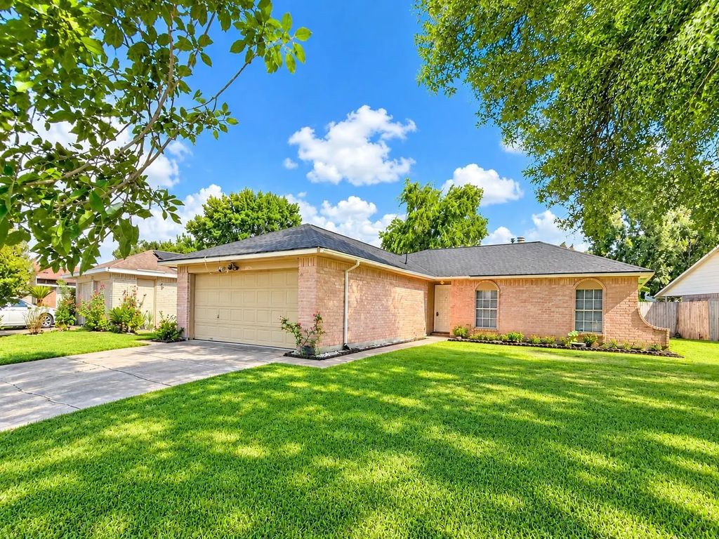 16347 Villaret Drive, Houston