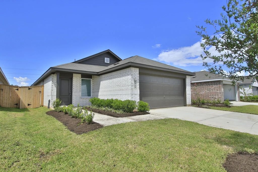 6827 Date Palm Drive, Katy