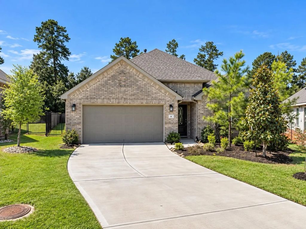 6 Log House Court, Tomball