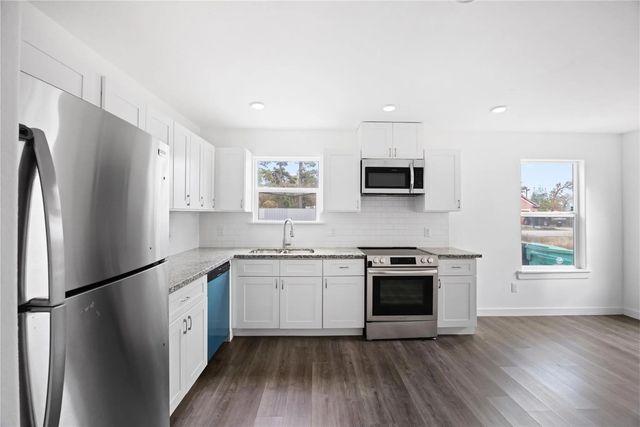 9241 Seeker Street, Houston