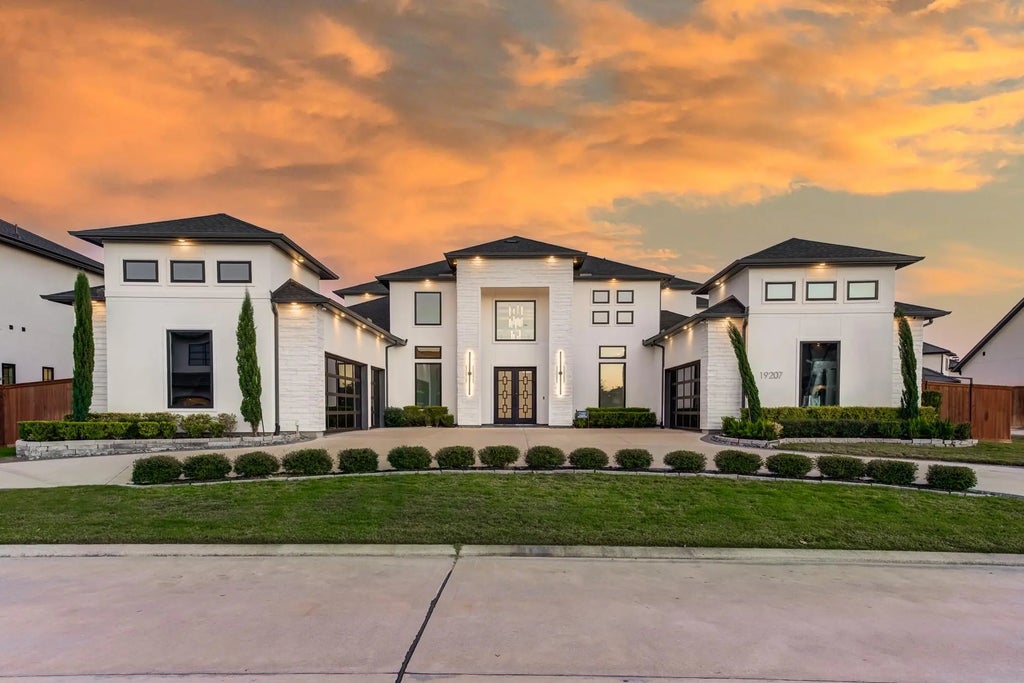 19207 Coleto Creek Bend Drive, Cypress