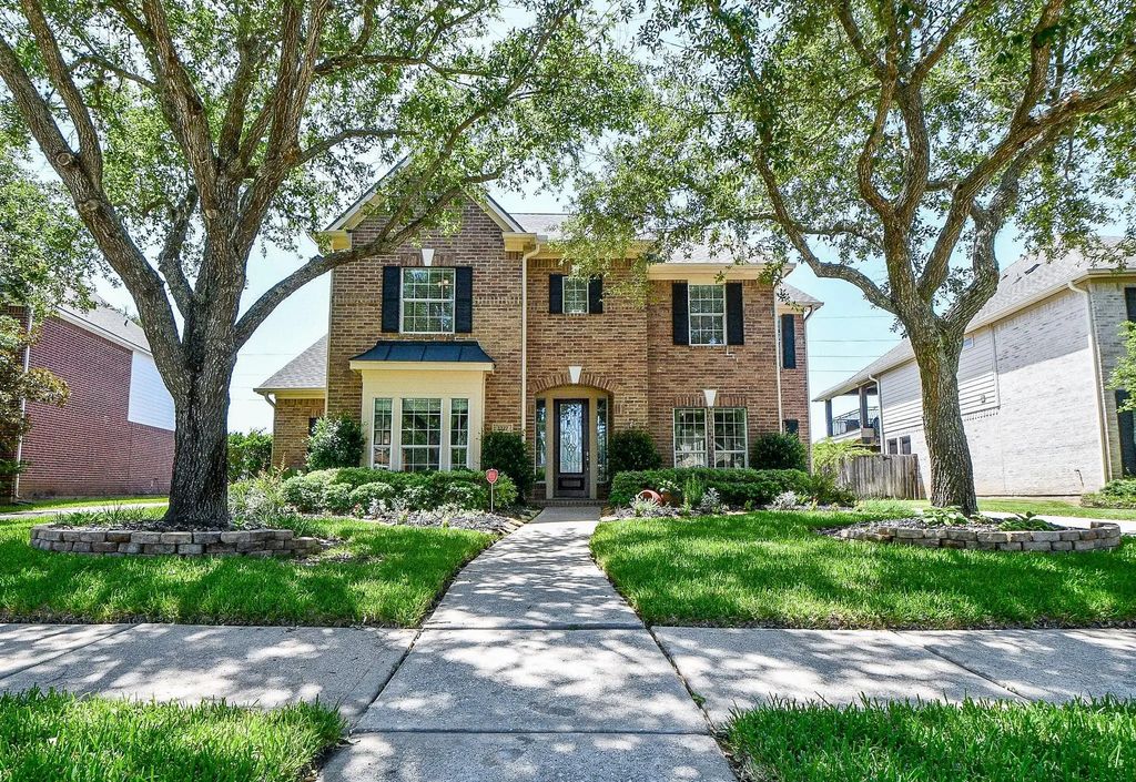 2227 Upland Park Drive, Sugar Land