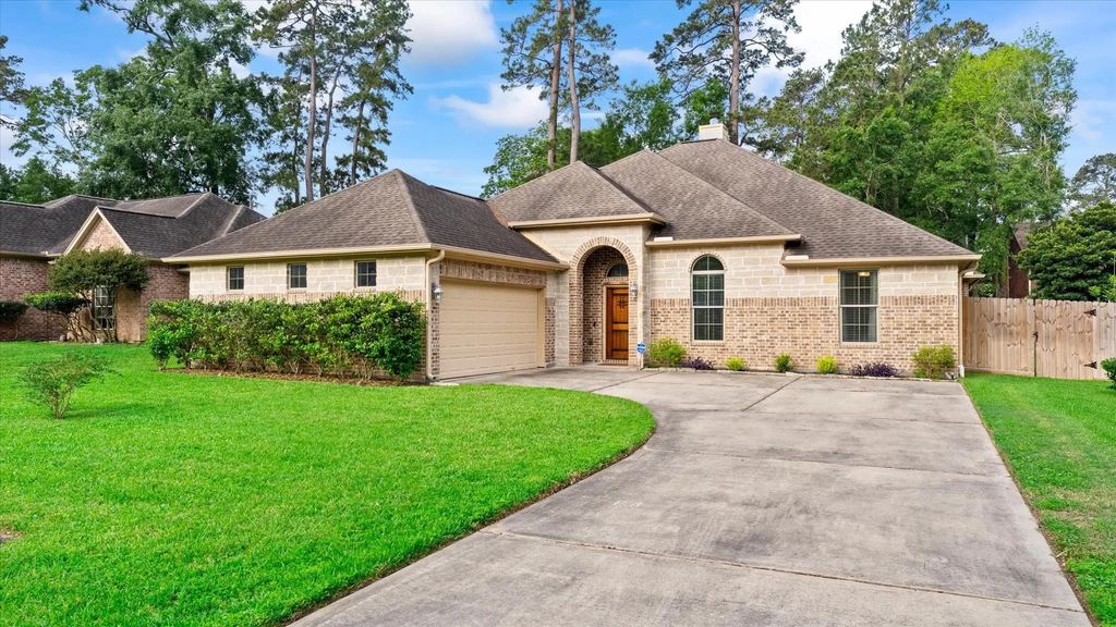 754 Forest Lane Drive, Conroe