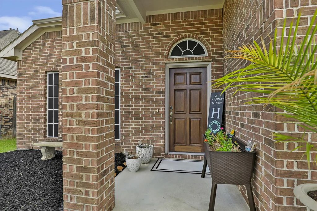 8026 Brooks Crossing Drive, Baytown