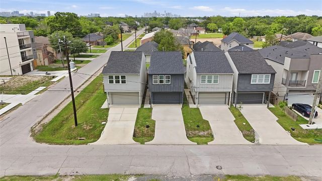 4307 Larkspur Street, Houston