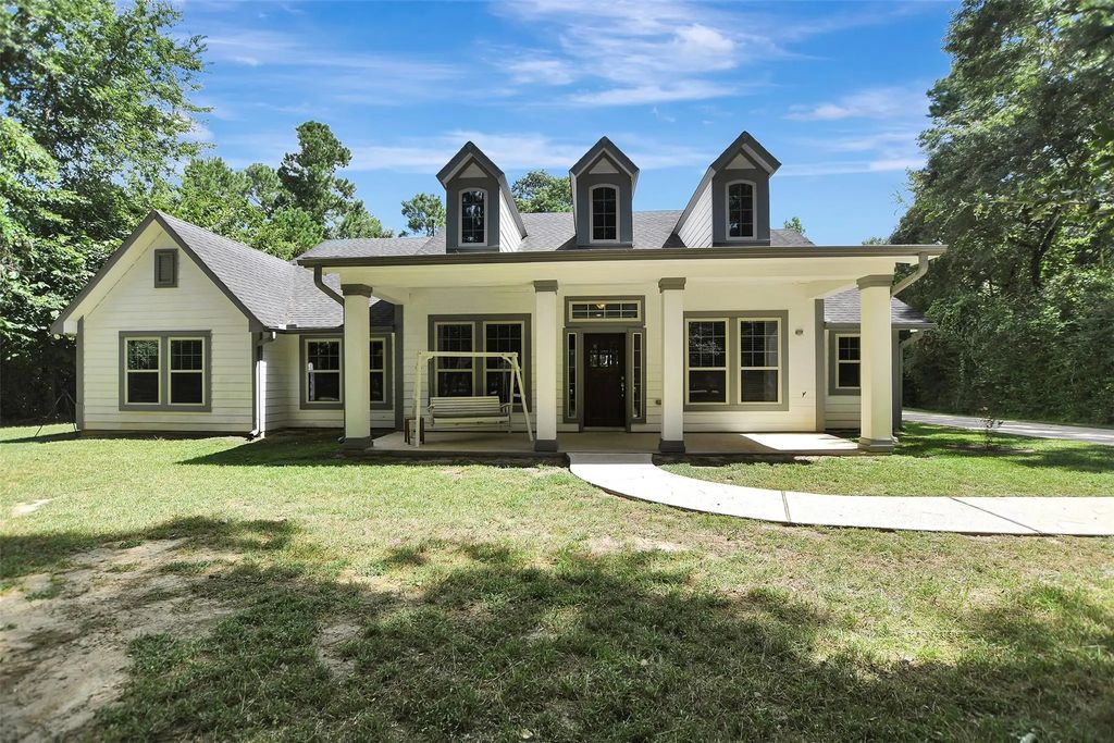 25703 Penguin Street, Magnolia
