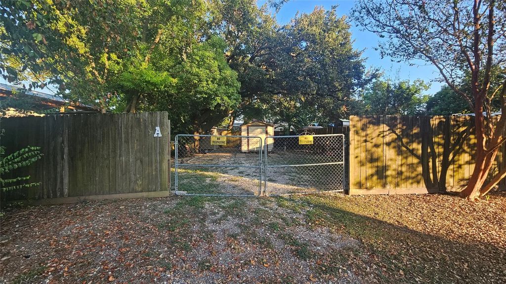 4803 3rd Street, Bacliff