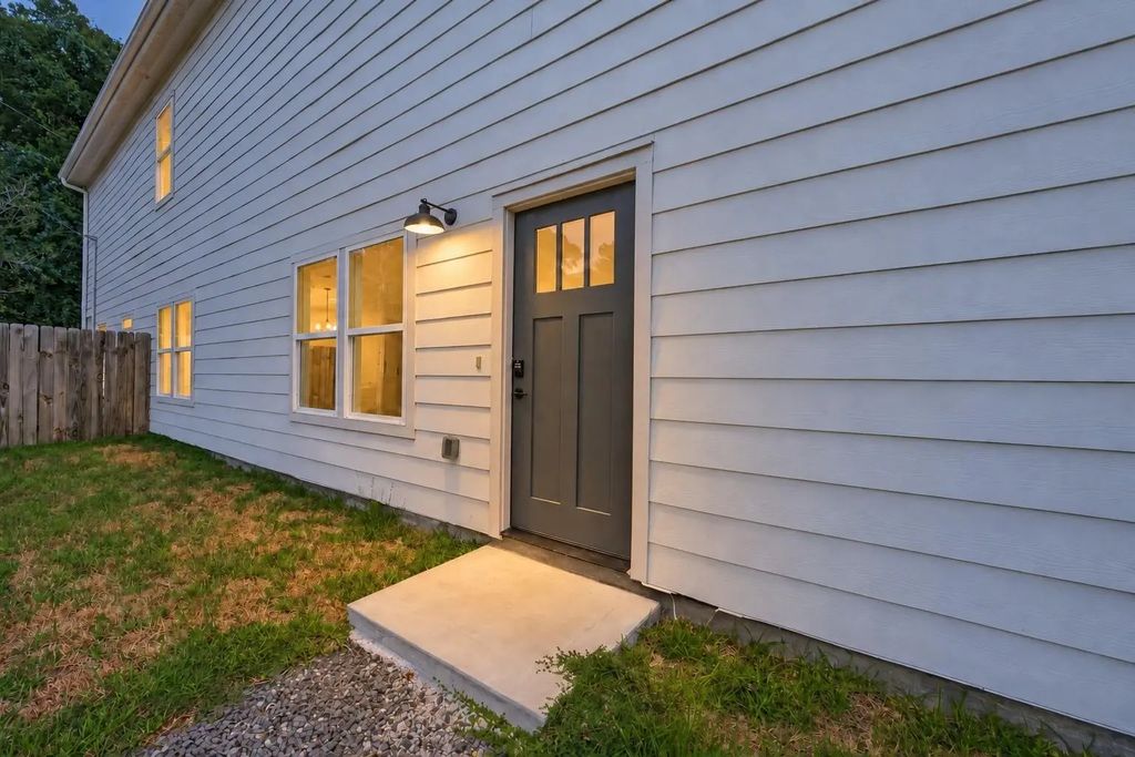 7903 Sunnyhill Street, Houston
