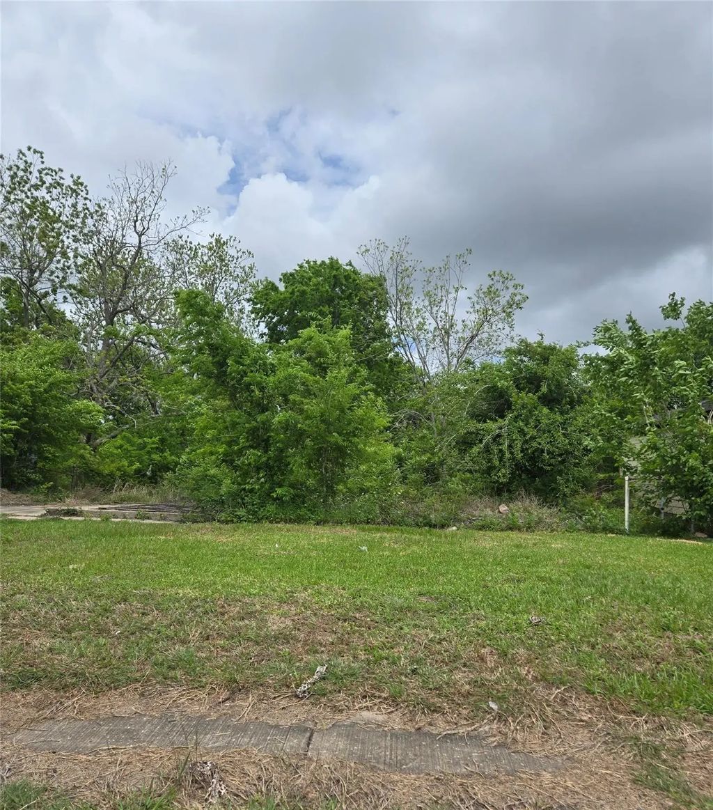 5021 Airport Boulevard, Houston