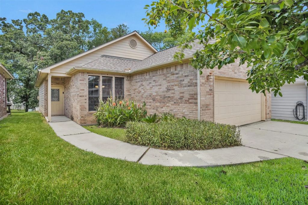 13071 Vega Court, Willis