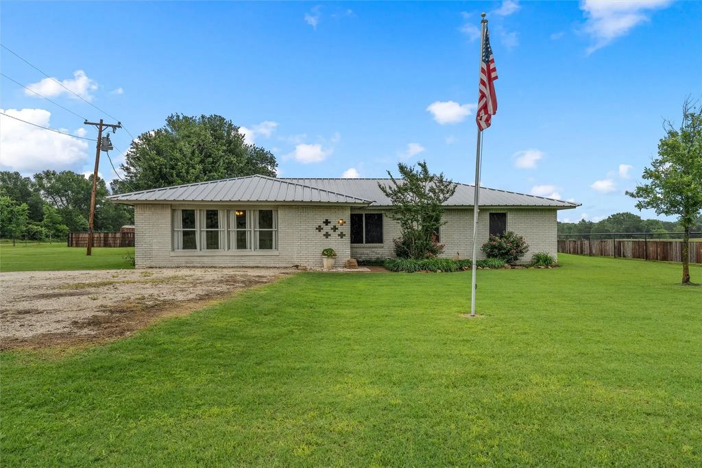 2134 Fm 1953, Mexia