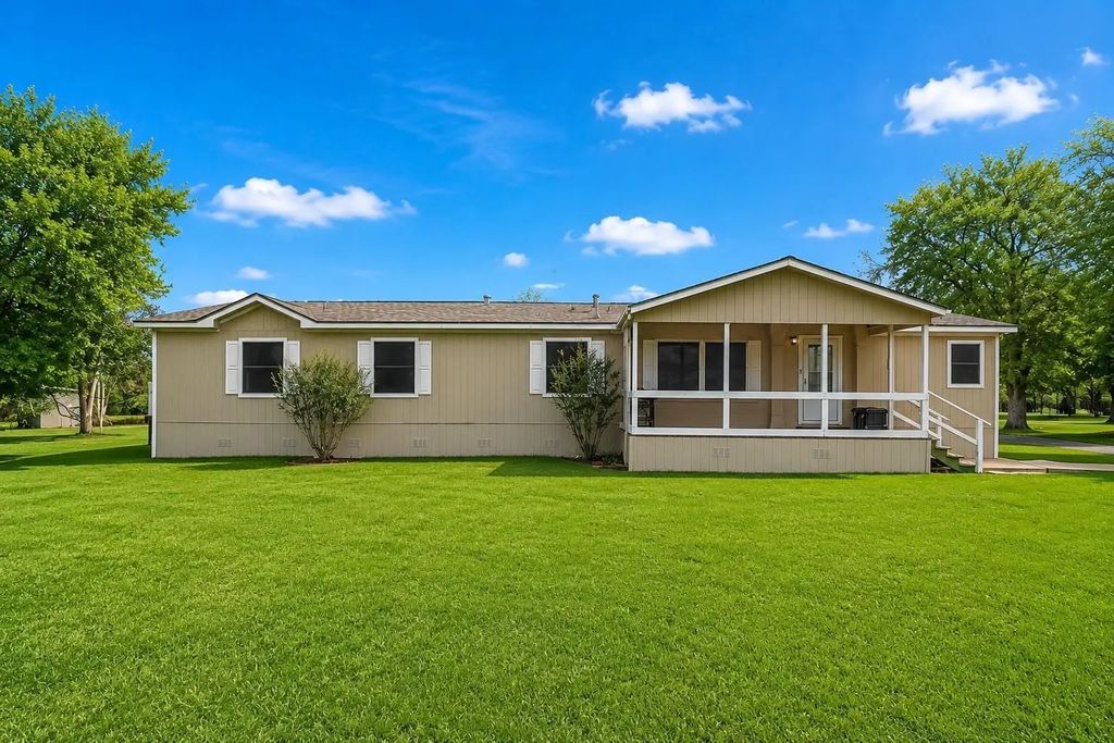 19645 Nordt Road, Damon