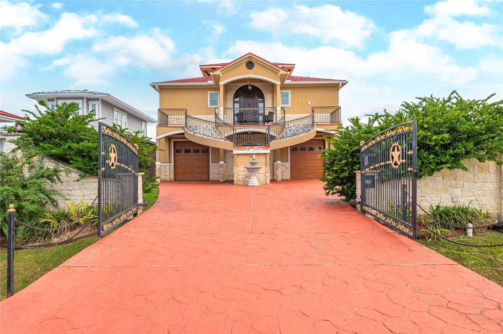 615 29th Street, San Leon