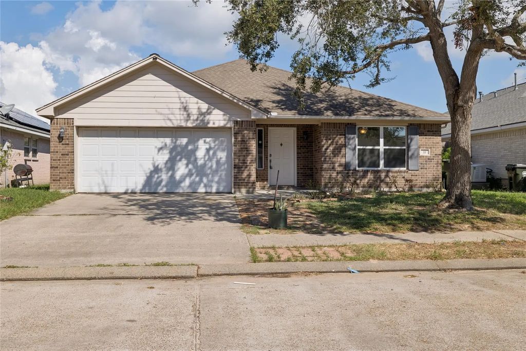 11 Clara Barton Lane, Galveston