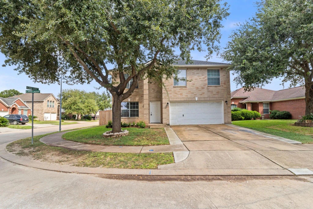 14642 Alannah Lagoon Court, Houston