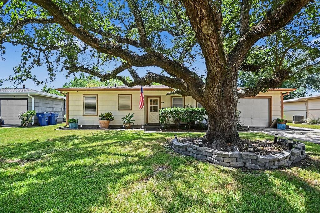 5013 Live Oak Drive, Texas City