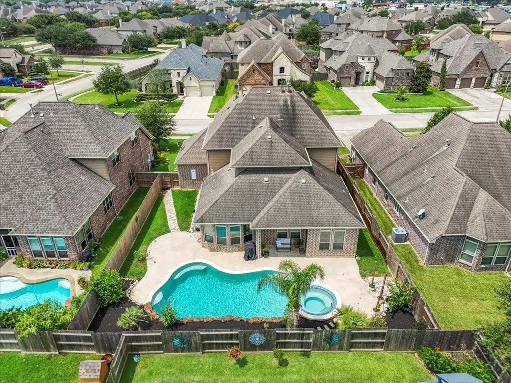 1329 Elkins Hollow Lane, League City