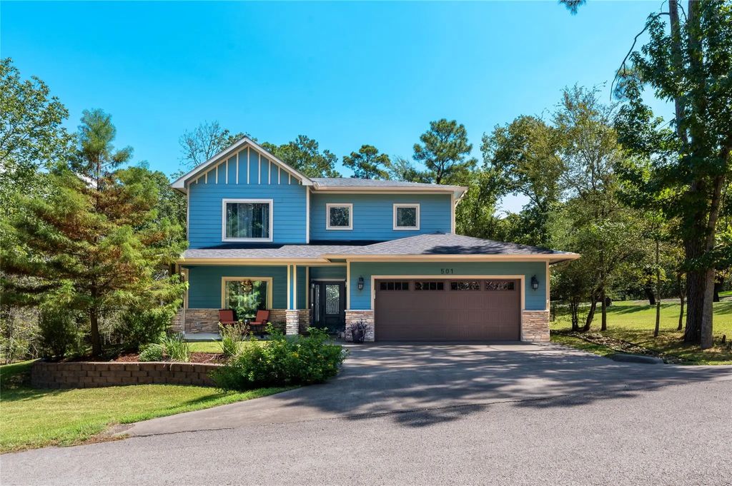 501 N Fairway Loop, Coldspring