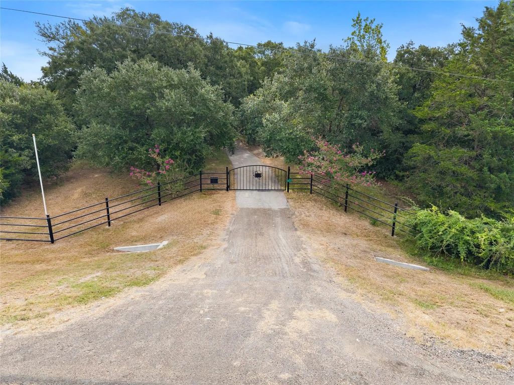 21105 Fm 159, Millican