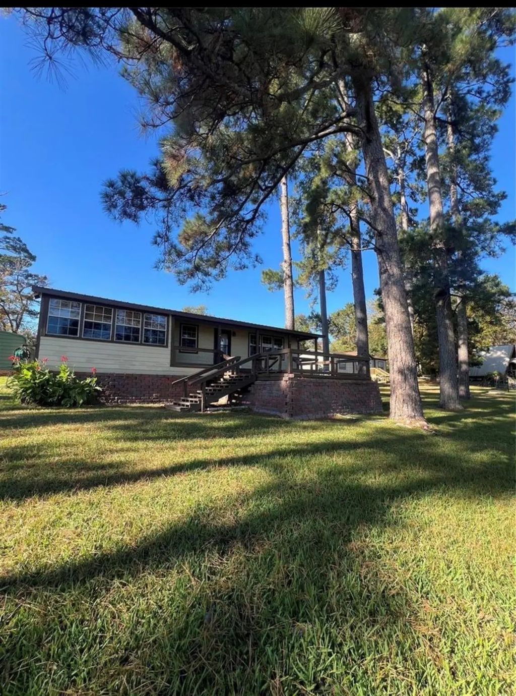 2 Lee Drive, Huntsville