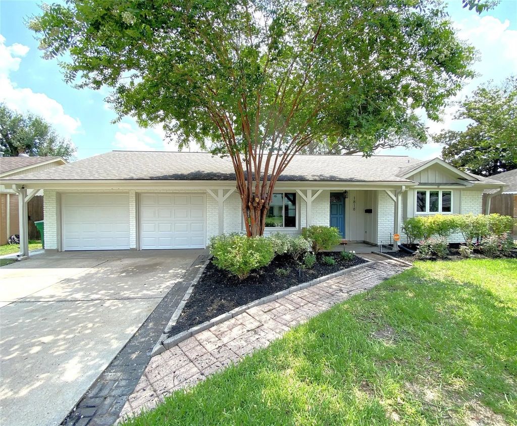 1818 Mill Creek Drive, Houston