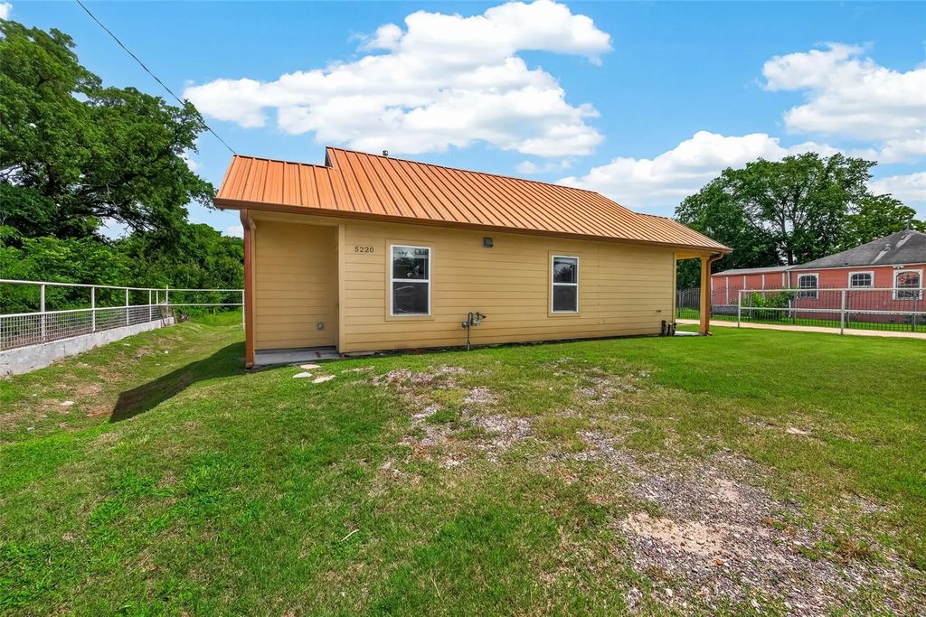 5220 Simsbrook Drive, Houston